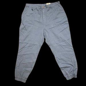 Straight Mid-Rise Pant